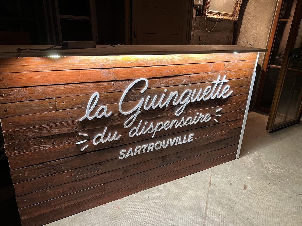 Le bar de la Guinguette du Dispensaire à Sartrouville